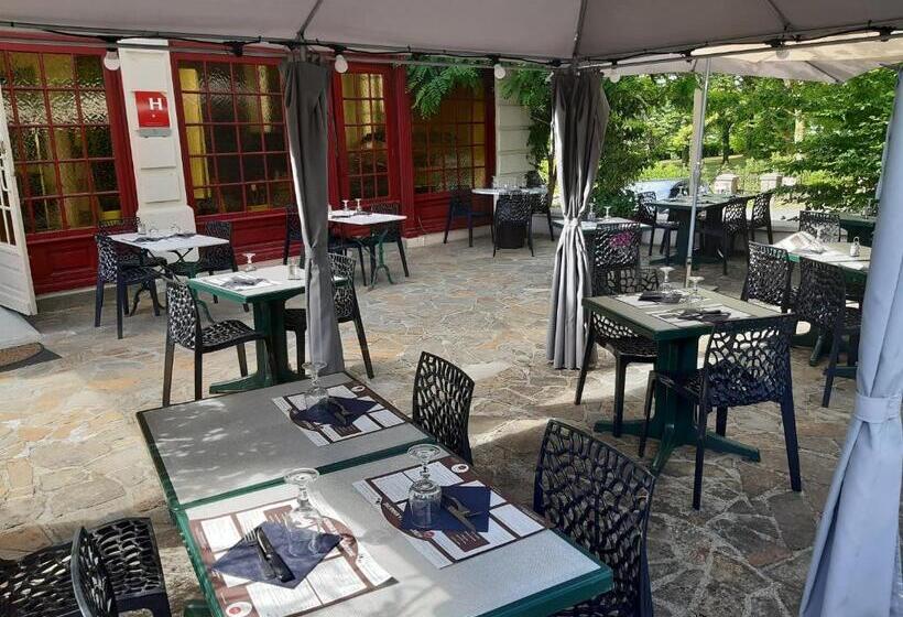 Общежитие Auberge De La Marquise