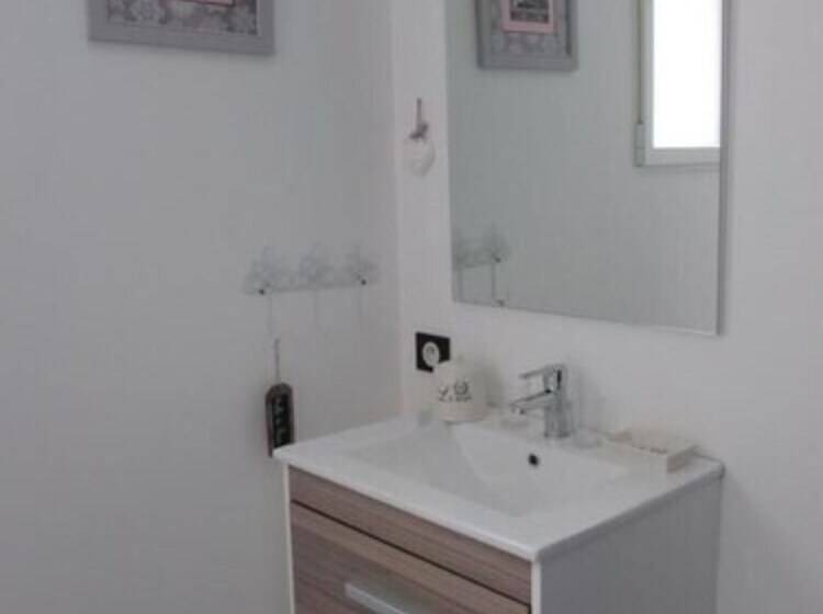 פנסיון Les Abris Du Château