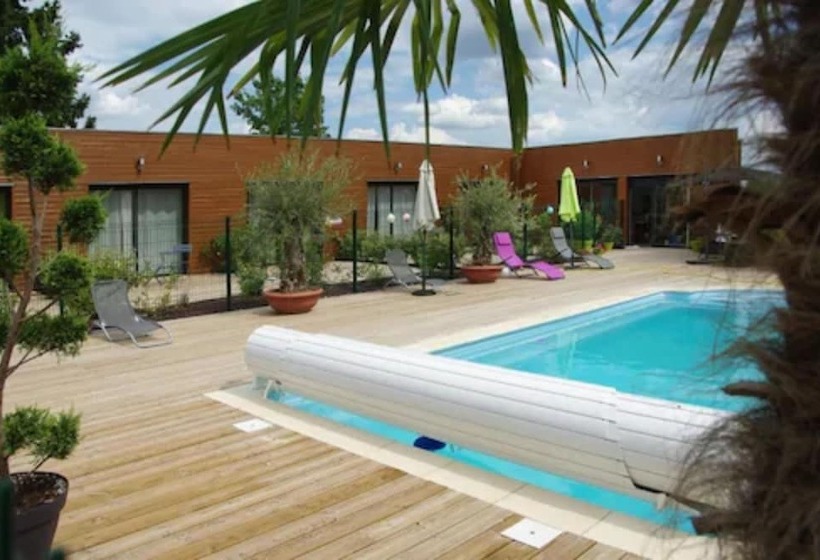 פנסיון Les Abris Du Château