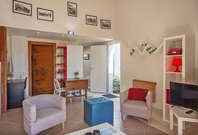 Residence Agula Mora