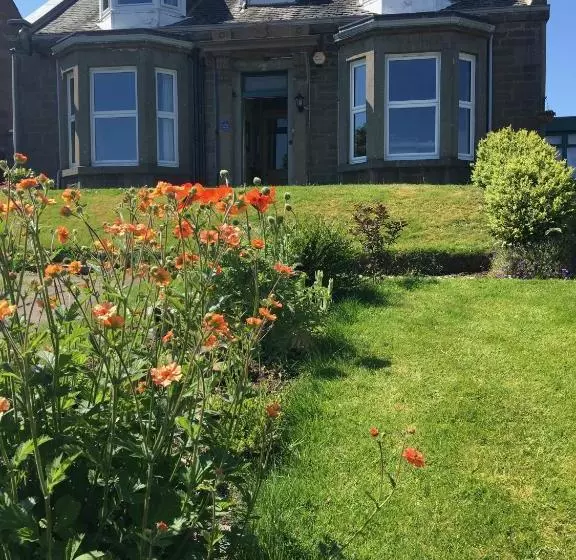 Dupplin152 Bed And Breakfast
