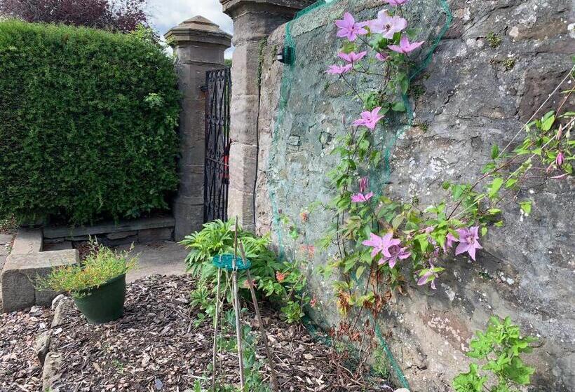 Dupplin152 Bed And Breakfast