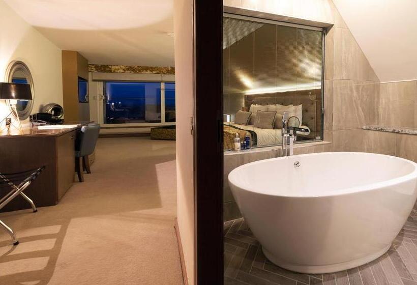 בית מלון כפרי Seamill House