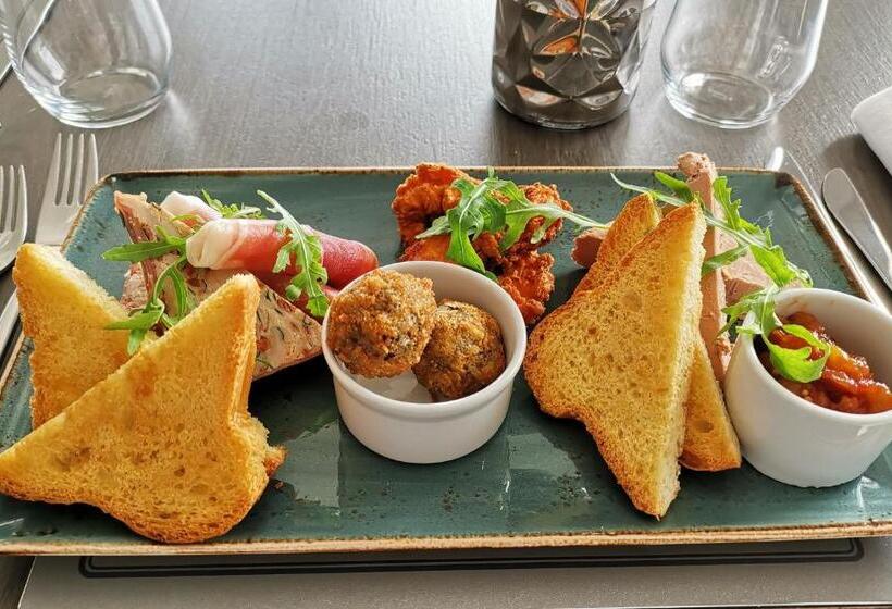 בית מלון כפרי Seamill House