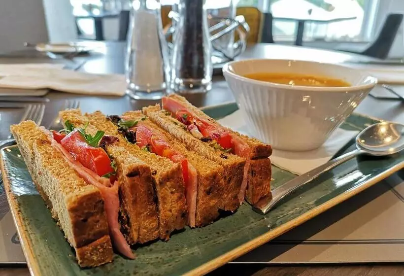 Hotelli Seamill House