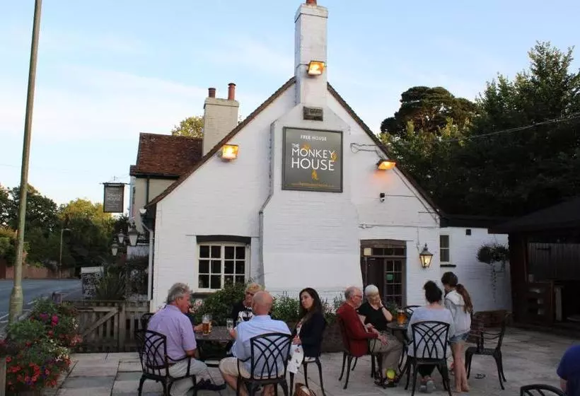 Hotelli Monkey Brewhouse