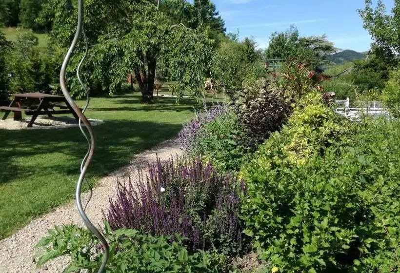 Majatalo Domaine Du Vern