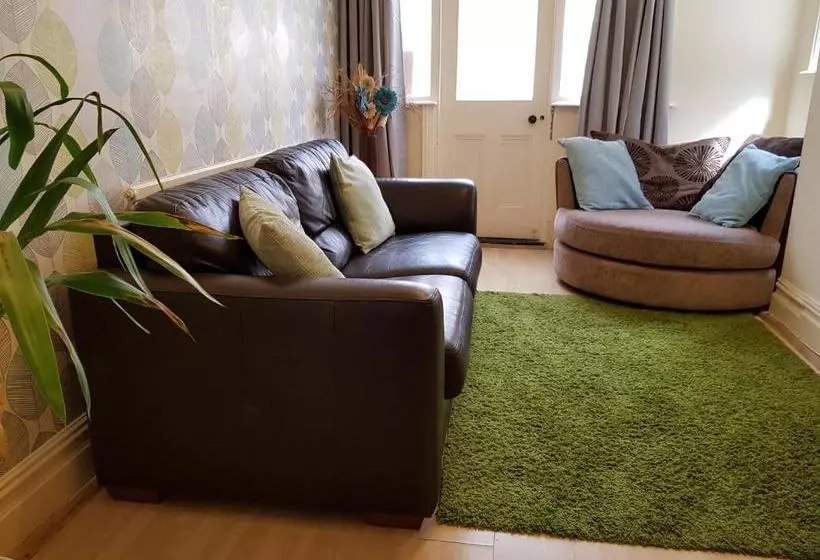 ペンション Liss Budget Rooms