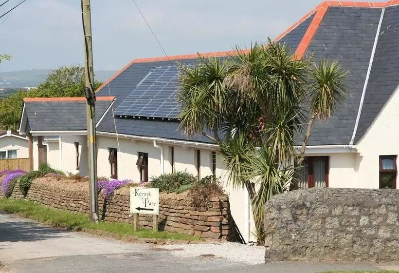 Majatalo Mandeley Guest House