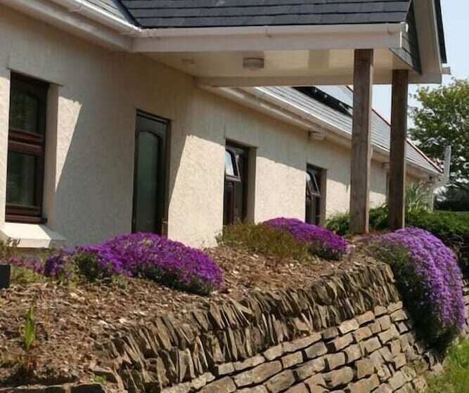 بنسيون Mandeley Guest House