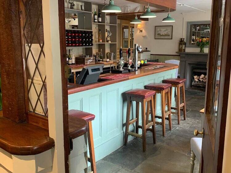 הוסטל The Dartmoor Inn At Lydford