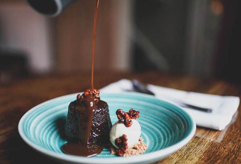 הוסטל The Dartmoor Inn At Lydford