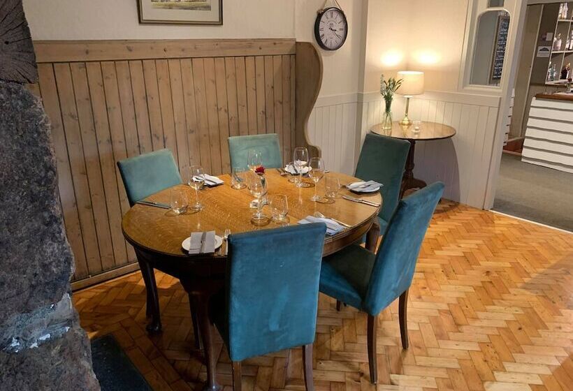 הוסטל The Dartmoor Inn At Lydford