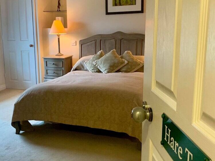 הוסטל The Dartmoor Inn At Lydford