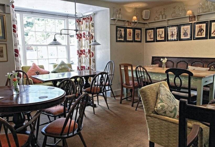 هاستل The Wheatsheaf Inn