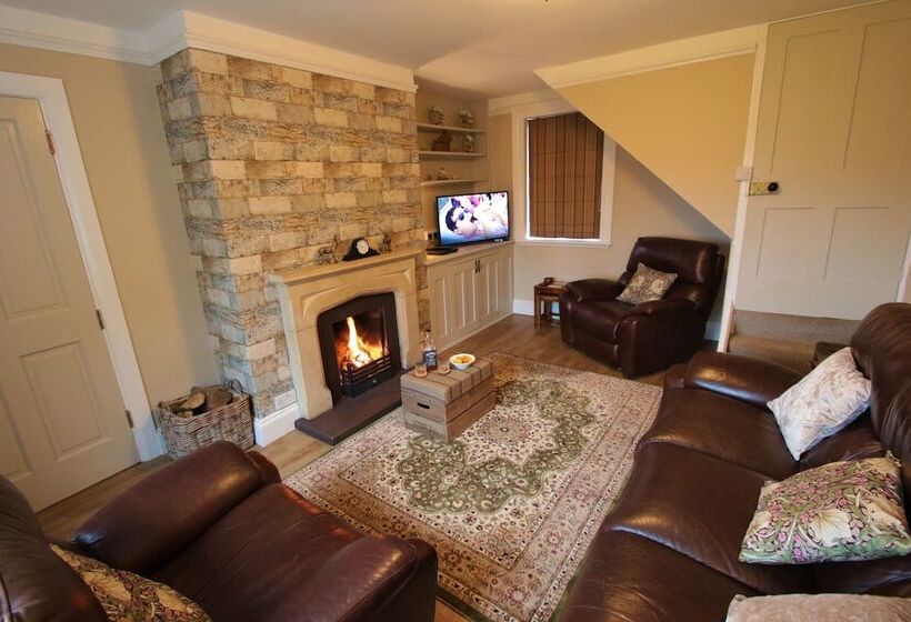 בית מלון כפרי Moo Cow Cottage Self Catering