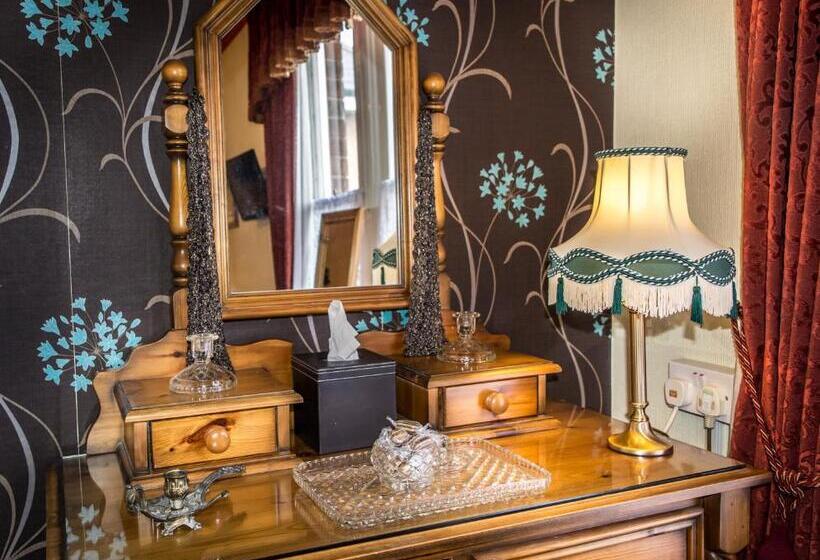 بنسيون Creston Villa Guest House