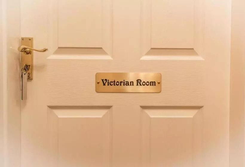 Majatalo Creston Villa Guest House