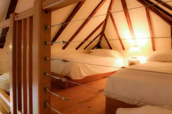 ユースホステル Swan House