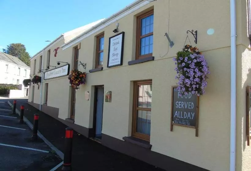 هاستل The Pembrey Country Inn