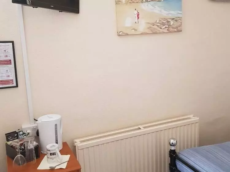 هاستل The Rolle Quay Inn