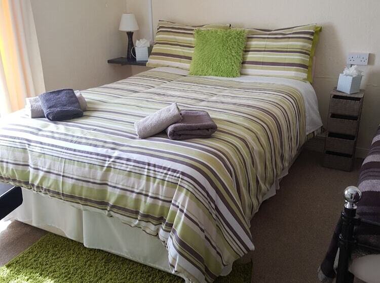 הוסטל The Rolle Quay Inn