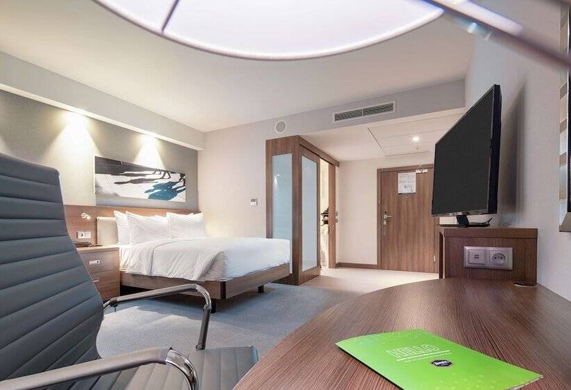 בית מלון כפרי Hampton By Hilton Warsaw Mokotow