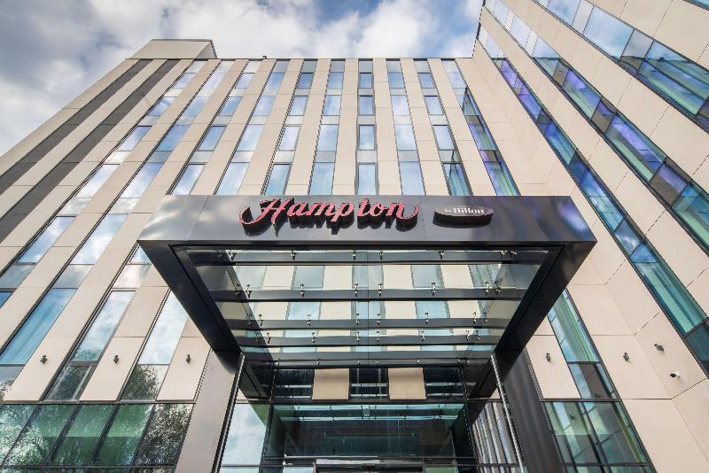 בית מלון כפרי Hampton By Hilton Warsaw Mokotow