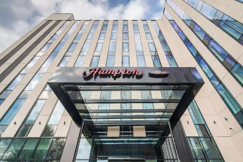 هتل Hampton By Hilton Warsaw Mokotow