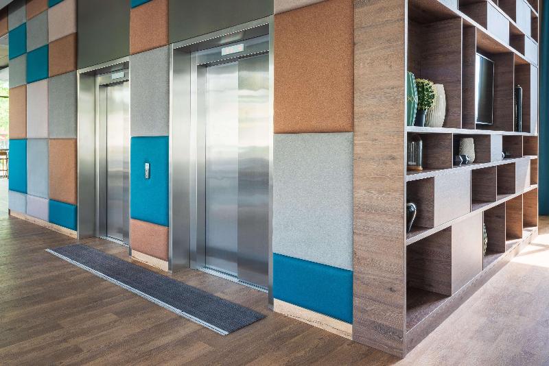 בית מלון כפרי Hampton By Hilton Warsaw Mokotow