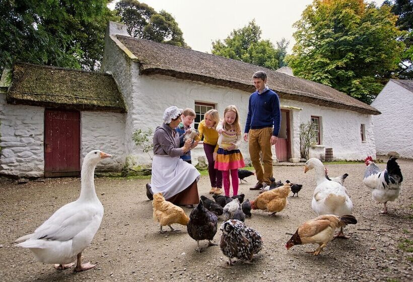 호텔 The Mellon Country Inn