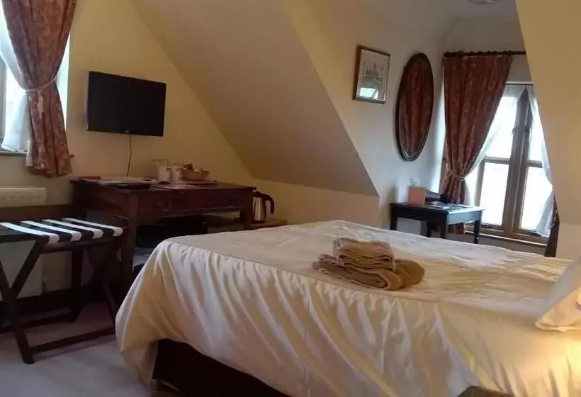 ペンション Waterside Guest House