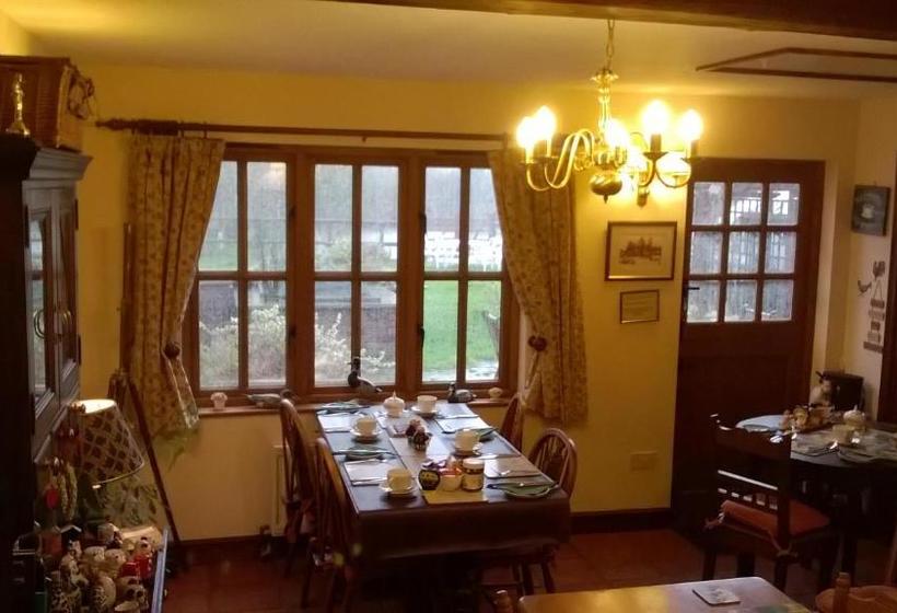 Pensione Waterside Guest House