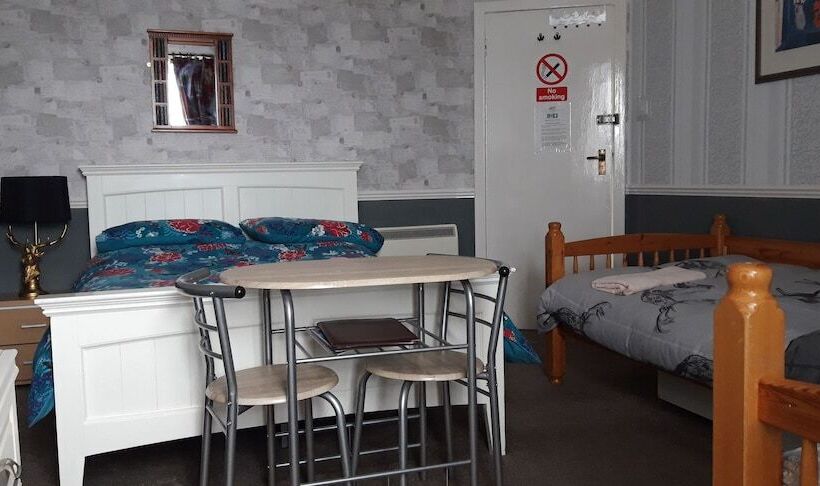 הוסטל Bannockburn Inn