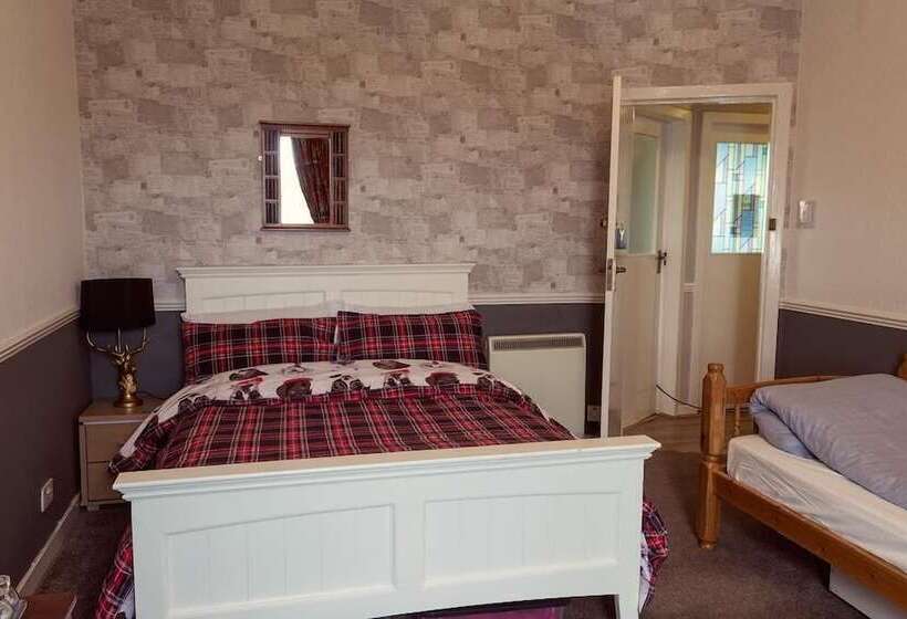 הוסטל Bannockburn Inn