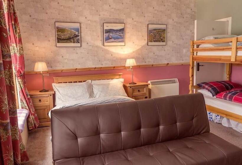 הוסטל Bannockburn Inn