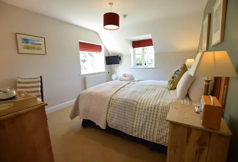 Retkeilymaja The Dolphin Inn