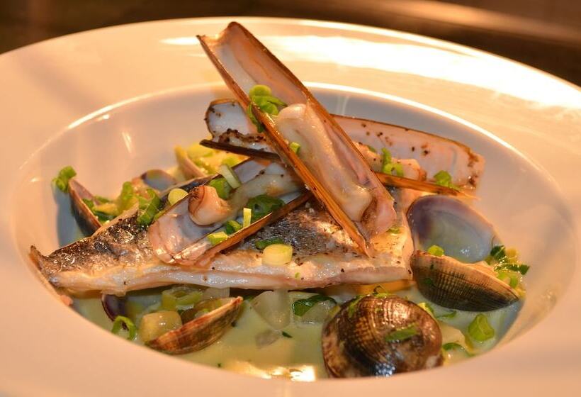 הוסטל The Dolphin Inn