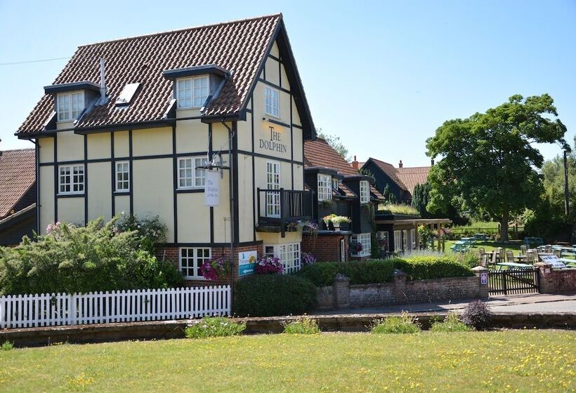 הוסטל The Dolphin Inn