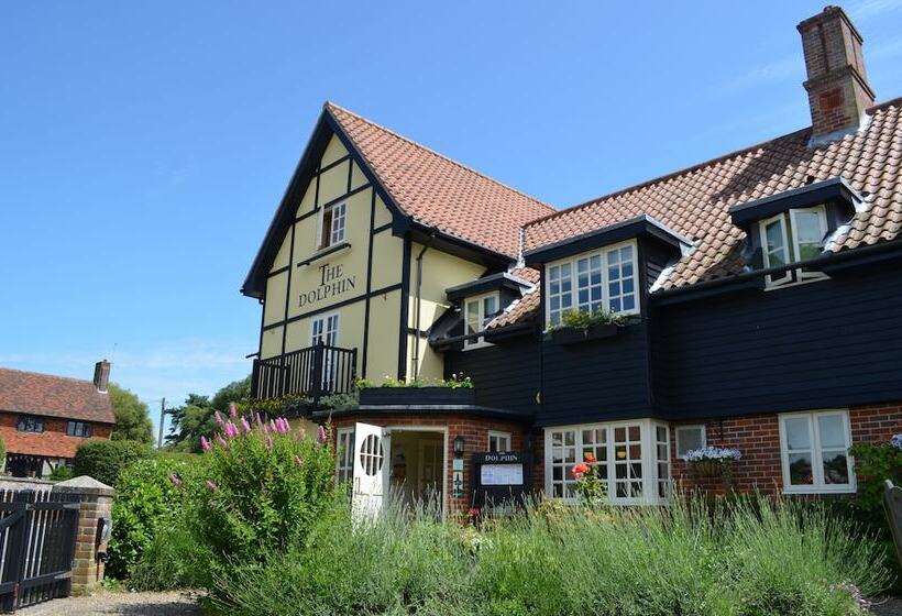 הוסטל The Dolphin Inn