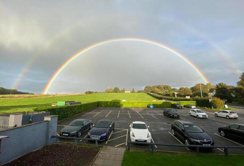 הוסטל The George Carvery &