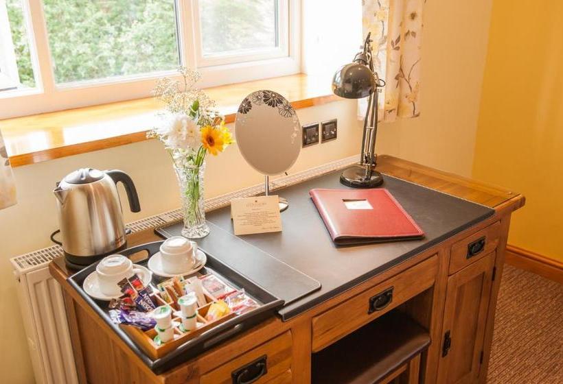 فندق صغير The Little Crown Inn