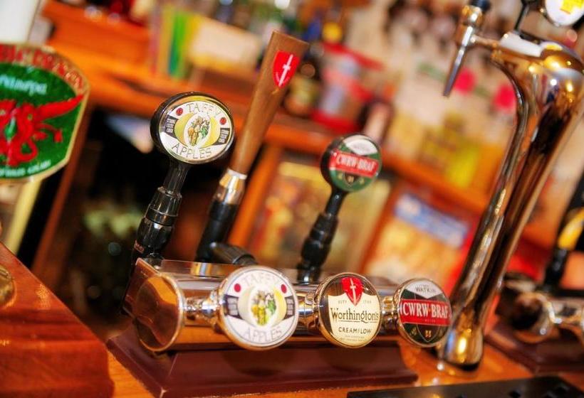 فندق صغير The Little Crown Inn