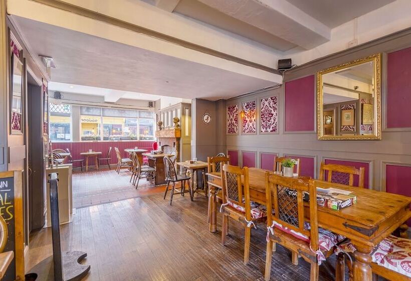 فندق صغير The Watergate Inn