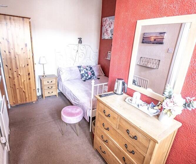 فندق صغير The Watergate Inn