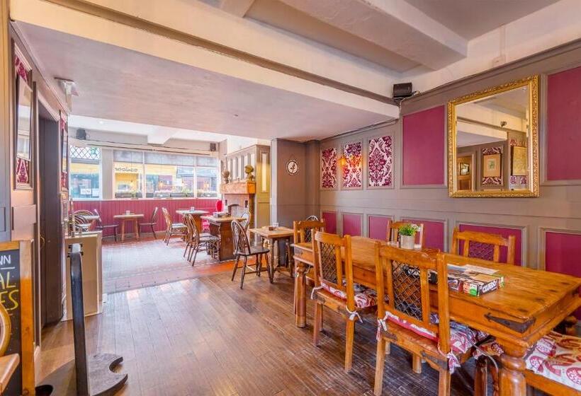 فندق صغير The Watergate Inn