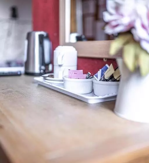 ユースホステル The Watergate Inn