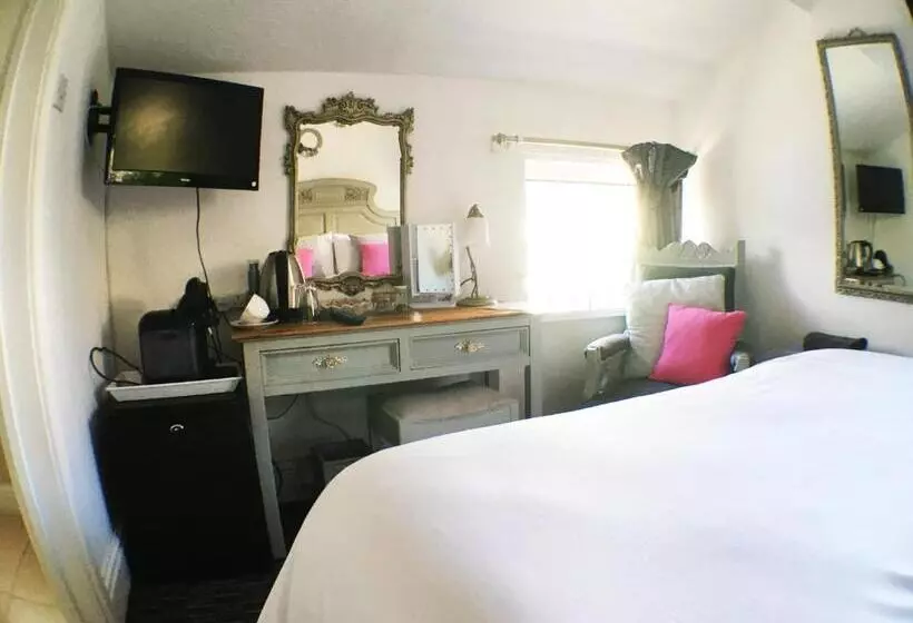 Hillside Bed And Breakfast