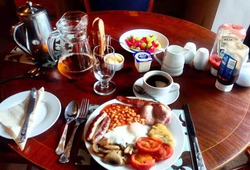 Hillside Bed And Breakfast