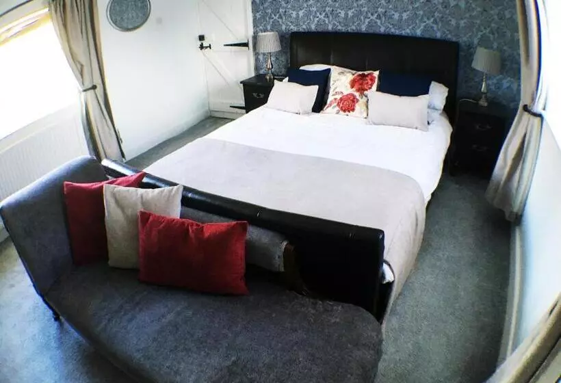 Hillside Bed And Breakfast